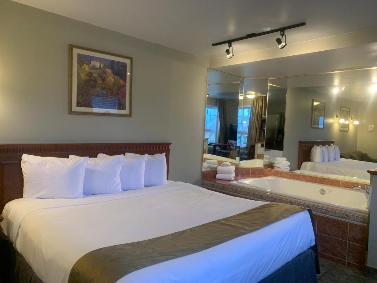 Hotel And Suites Les Laurentides Saint-Sauveur Ngoại thất bức ảnh