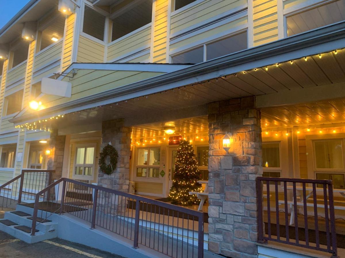 Hotel And Suites Les Laurentides Saint-Sauveur Ngoại thất bức ảnh