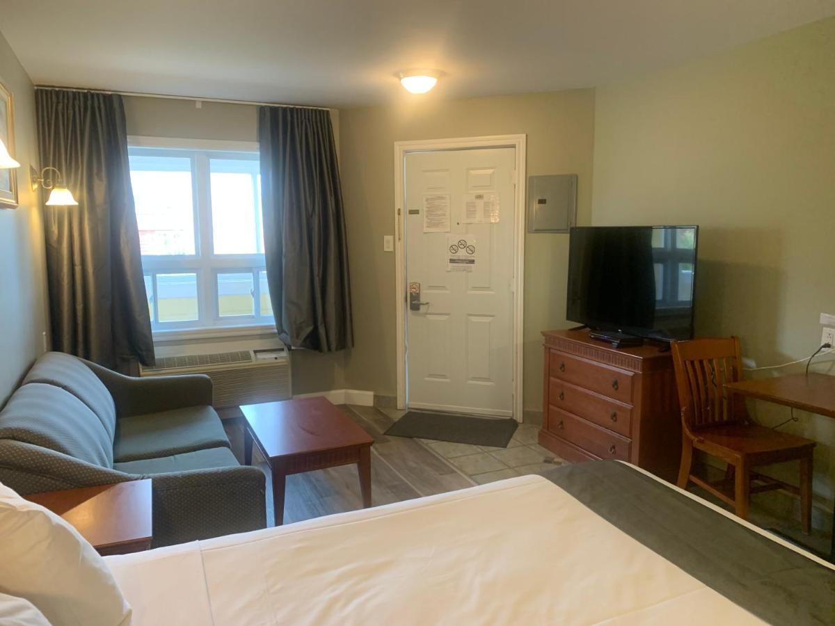 Hotel And Suites Les Laurentides Saint-Sauveur Ngoại thất bức ảnh