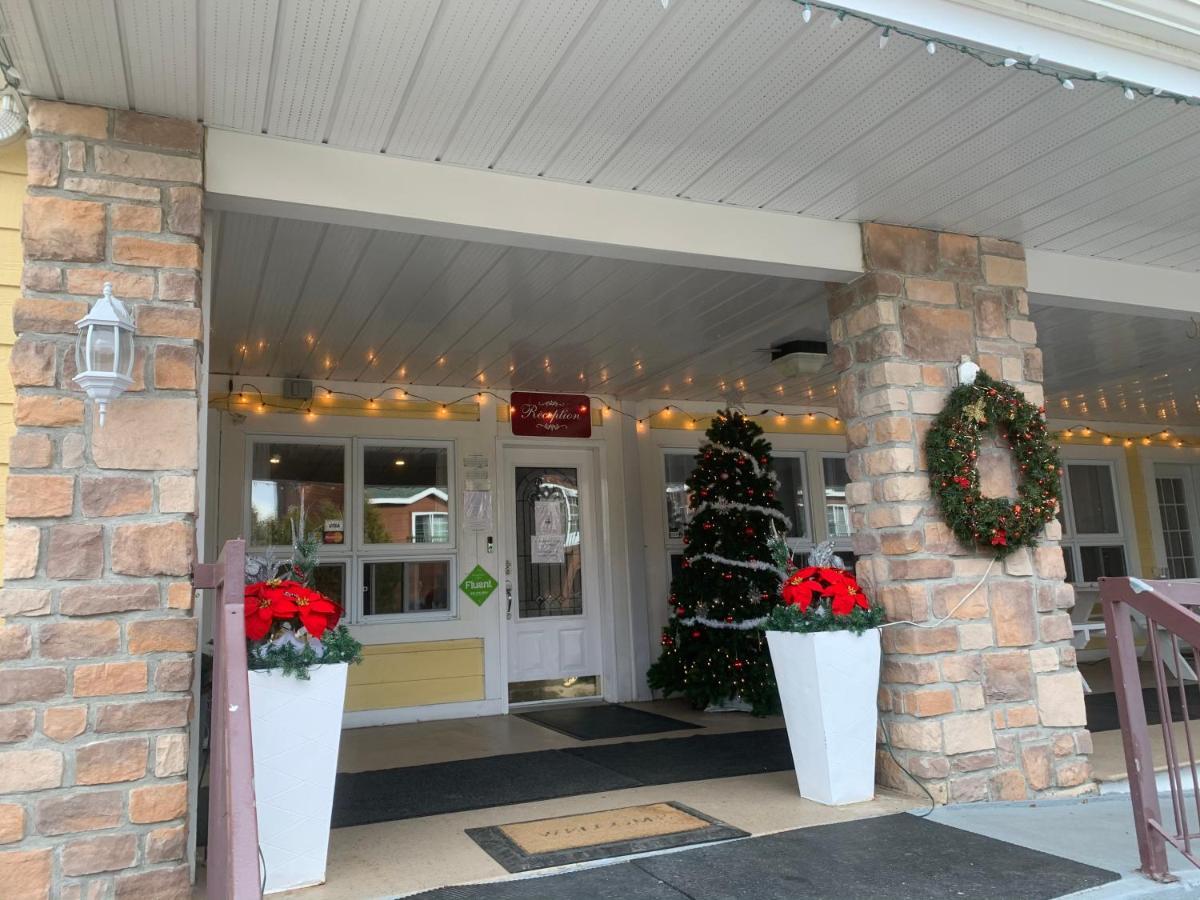 Hotel And Suites Les Laurentides Saint-Sauveur Ngoại thất bức ảnh