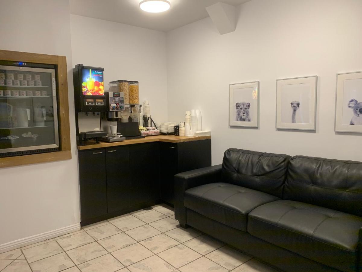 Hotel And Suites Les Laurentides Saint-Sauveur Ngoại thất bức ảnh
